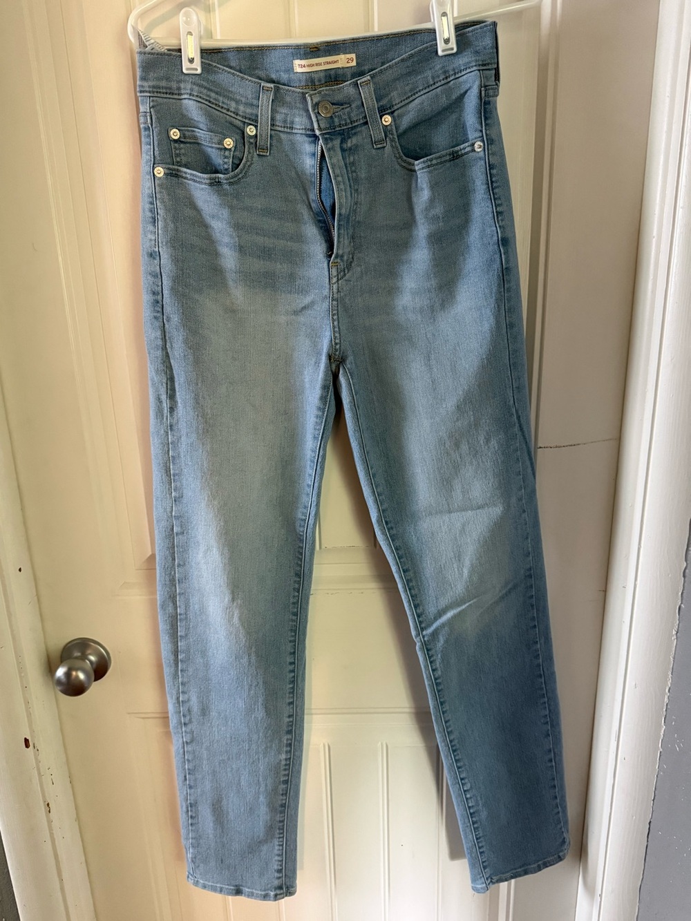 Levi’s Light Blue straight leg Jeans, size 29 long